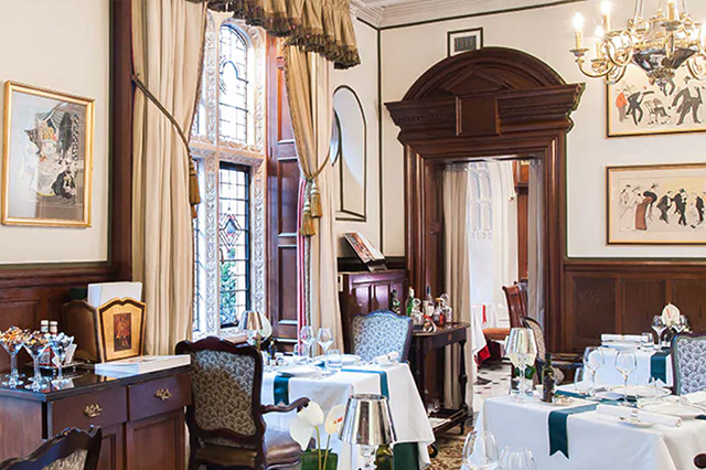 Chenestons Restaurant