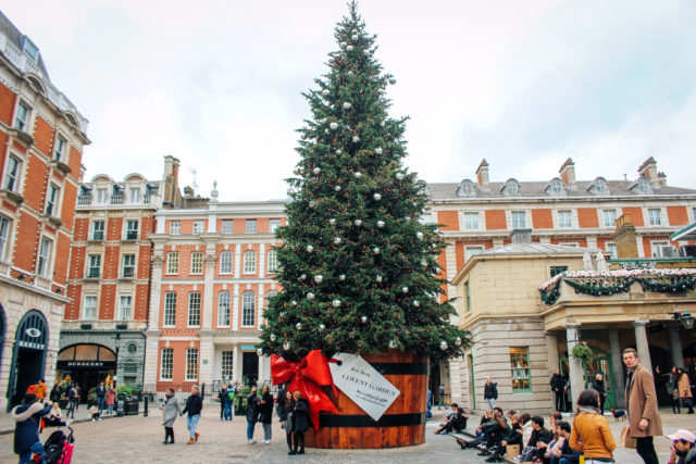 London,,Uk,-,22,November,2020:,Christmas,Tree,In,Covent
