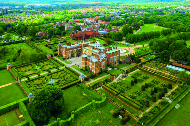 stately homes to visit near london