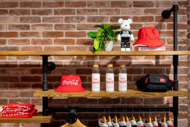 Coca-Cola x BE@RBRICK (1)