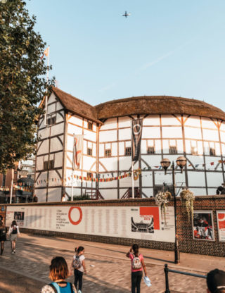 Shakespeare's Globe © Shutterstock