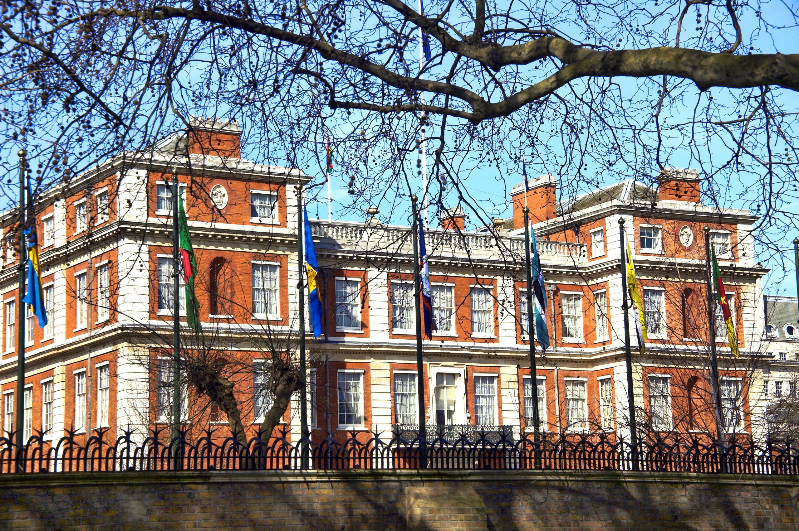 Remembering The Queen Her Royal Residences London Planner