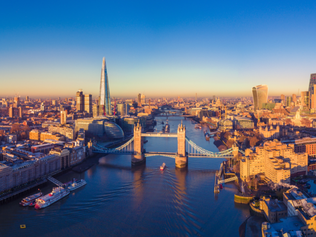 https://londonplanner.com/wp-content/uploads/2023/01/Top-10-Free-Attractions-in-London-Featured-Image-1-1-640x480.png