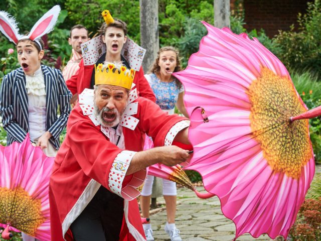 Theatre on Kew: Alice in Wonderland © RBG Kew