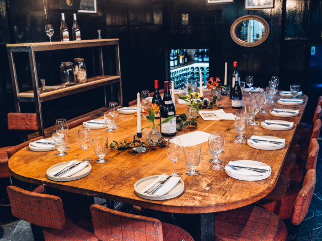 https://londonplanner.com/wp-content/uploads/2024/07/Chefs-Table-1-640x480.jpg