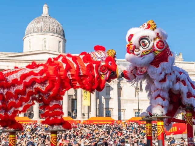 https://londonplanner.com/wp-content/uploads/2025/12/Lion-dance_1-640x480.jpg