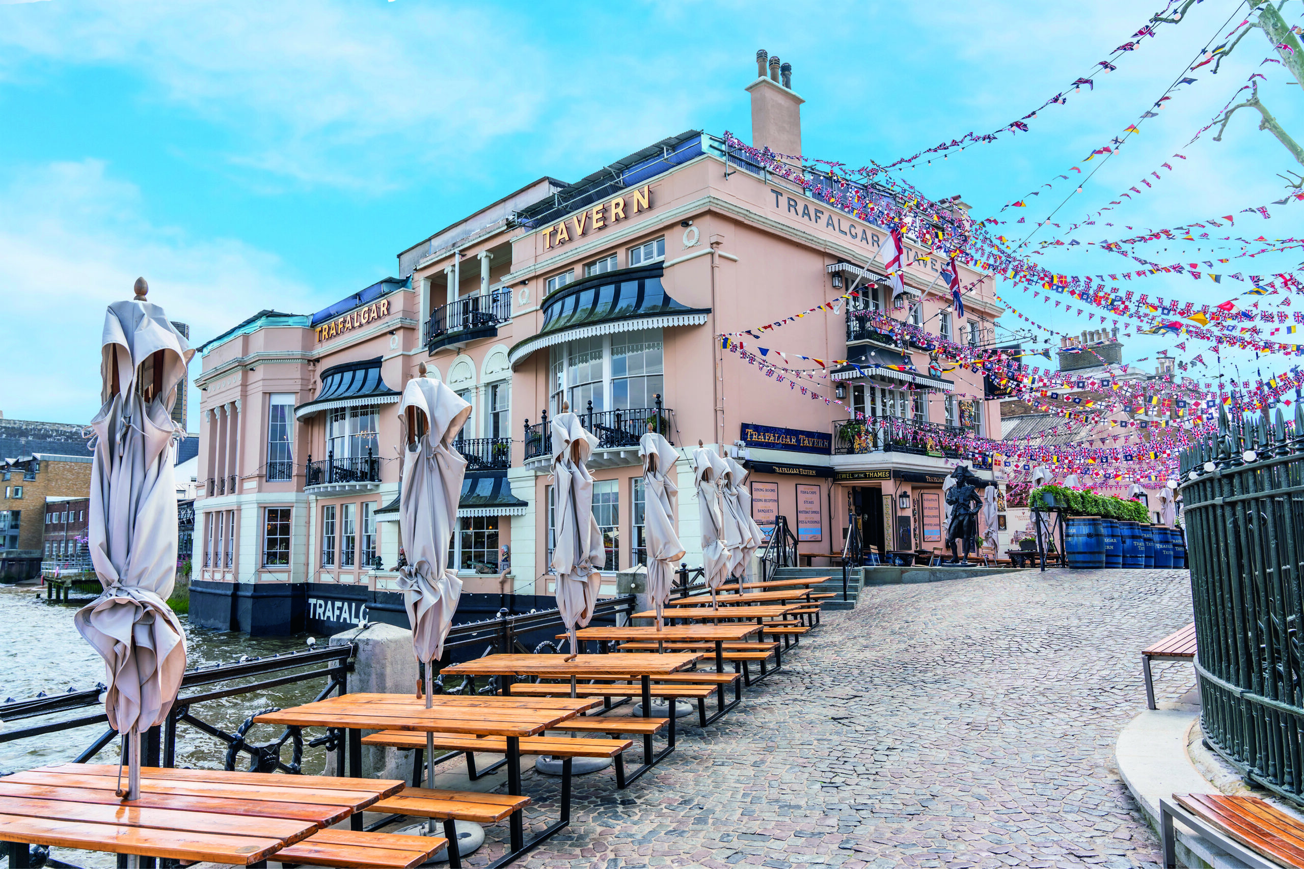 Spring Flavours & Sunny Terraces