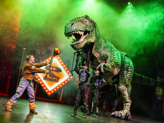 https://londonplanner.com/wp-content/uploads/2026/07/Dinosaur-World-Live-Credit-Pamela-Raith-5-640x480.jpg